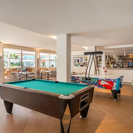 Hotel Canada Palace 4*