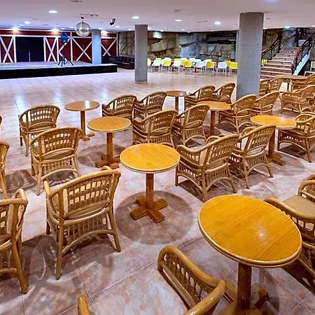 Отель Canada Palace Калафелл