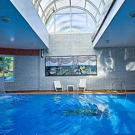 Canada Palace Отель