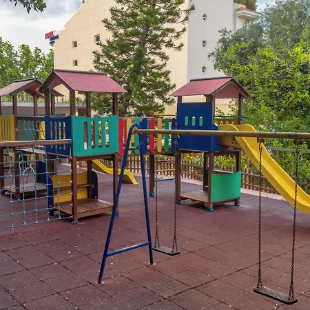 Hotel Canada Palace 4*