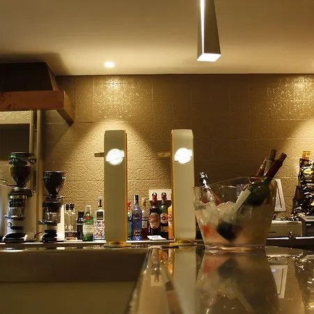 Canada Palace Hotell 4*